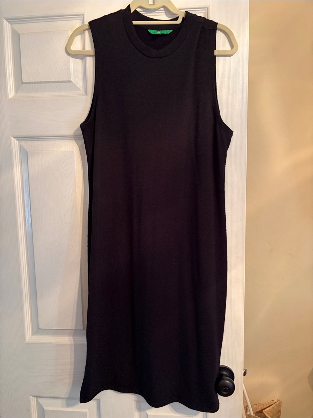 dip Sleeveless Black Midi Knit Dress